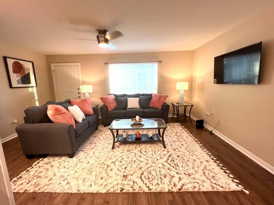 Lovely 2 Bedroom/2 Bath Houston, Heights/Galleria Exterior photo